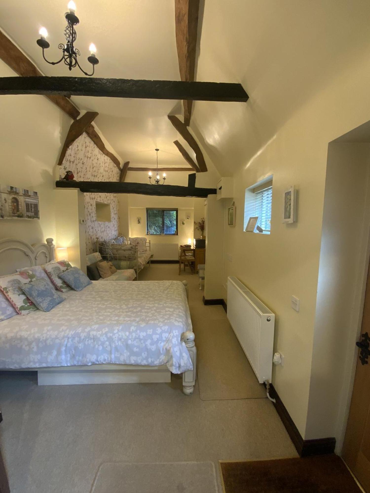 Hunt House Quarters Kilsby
